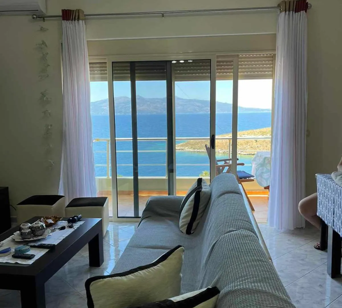 Cozy Sea Apartment Saranda