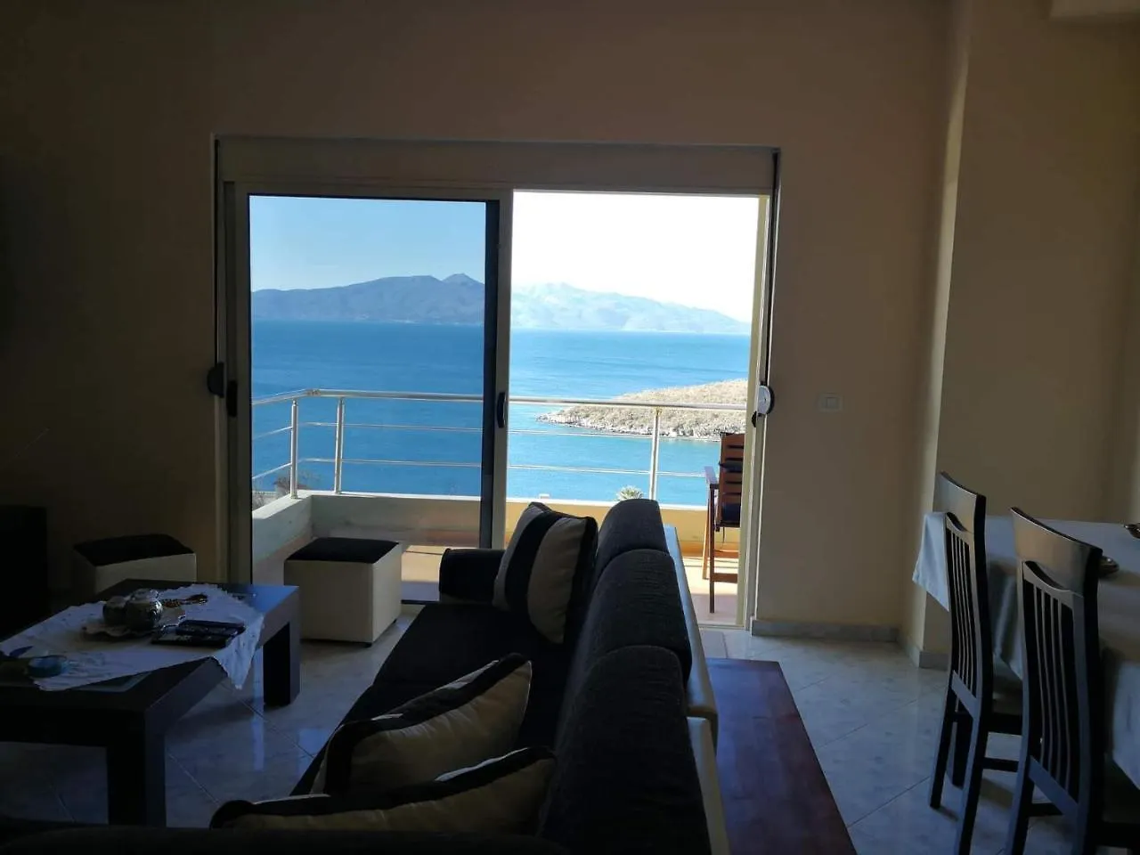 Cozy Sea Apartment Saranda Albánia