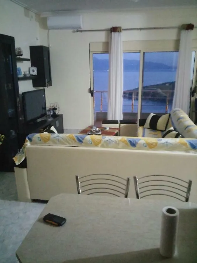 Cozy Sea Apartment Saranda Albánia